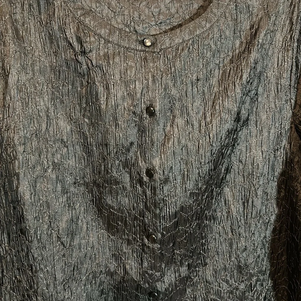 Chico's Black Tunic Length 3/4 Sleeve Crinkly Button Down Satin Blouse 2 Medium - Picture 4 of 16